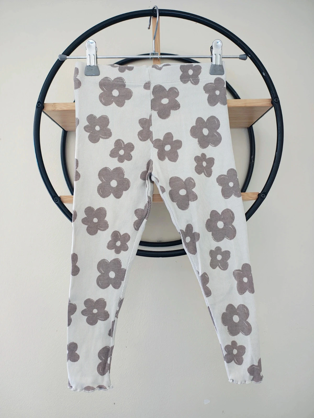 3 4ans legging côtelé Primark ( taille plutôt grand)